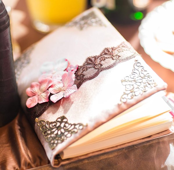 L'importance du livre d'or personnalisé pour un mariage