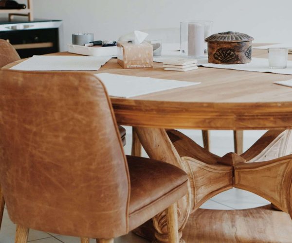 Tout savoir sur les chaises de salle à manger en bois