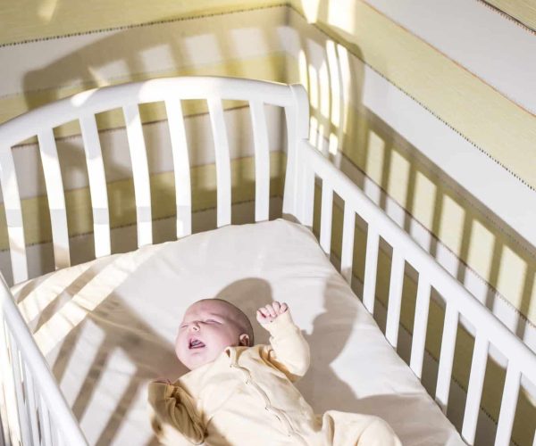 Quel matériau choisir pour un lit bébé ?