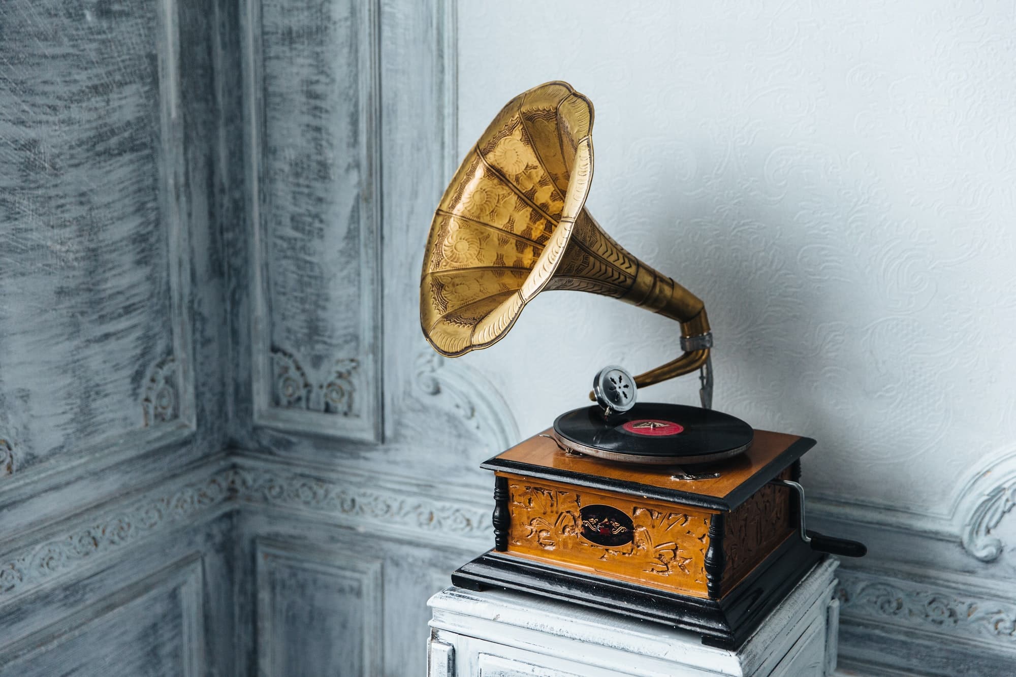 Trouver votre trésor musical : Choisir le bon gramophone ancien pour votre collection